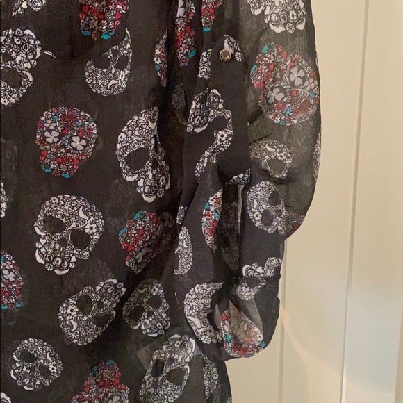 Top - Picture 4 of 6